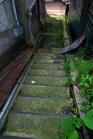 夕張 When it descends the stairs