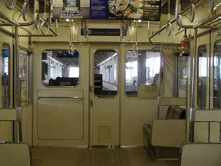 助手席側に運行記録装置が付いた3121F