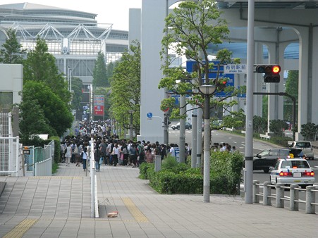 2009.08.14 コミックマーケットの列