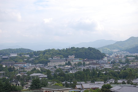 Westin都ホテル京都からの眺め　向こうに見えるのはどこのお寺？