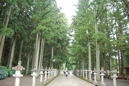 奥の院