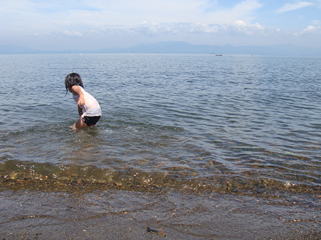 湖水浴