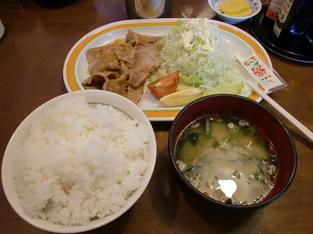 伊勢屋　焼肉定食（ご飯大盛り）