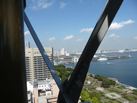091012-マリンタワー 階段 (27)
