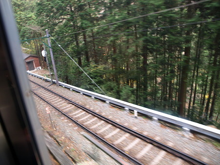 箱根登山電車の車窓(塔ノ沢駅→大平台駅)9