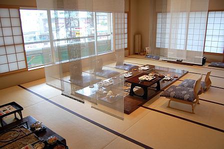 会場
