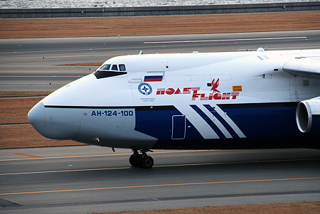 An-124(ポリョート航空)