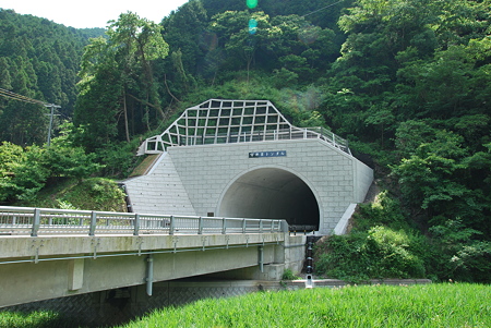 R424新道・宇井苔トンネル