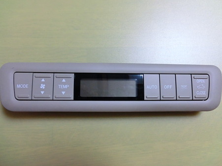 リヤｴｱｺﾝﾊﾟﾈﾙLED打ち替え 001