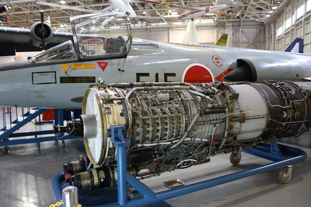 F-104Jとエンジン