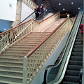 Photos: エスカレーターと階段
